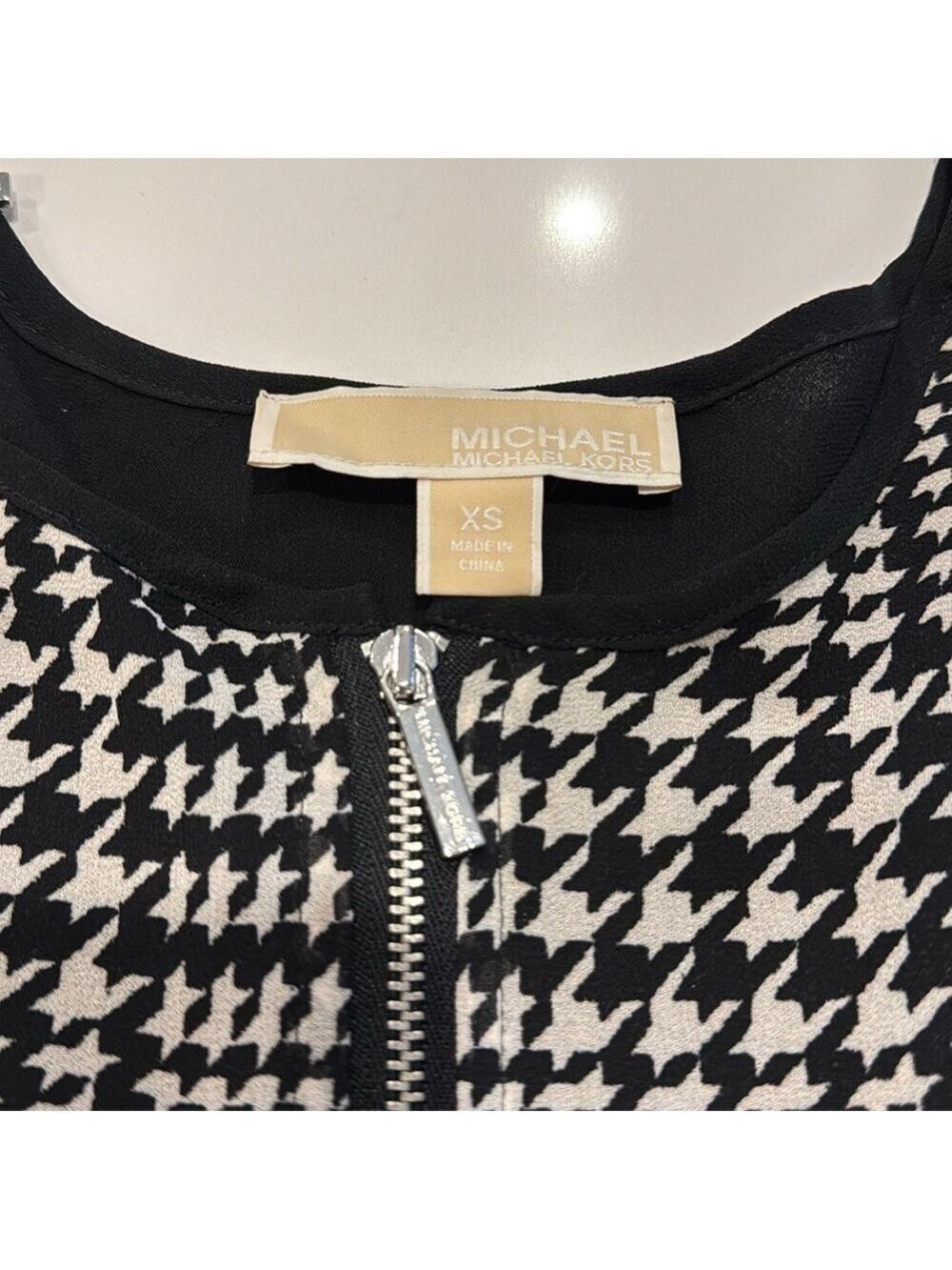 Michael Kors Black White Houndstooth Top - Picture 2 of 4